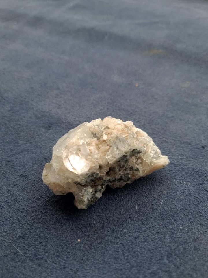 Apophyllite Stilbite Chalcedony