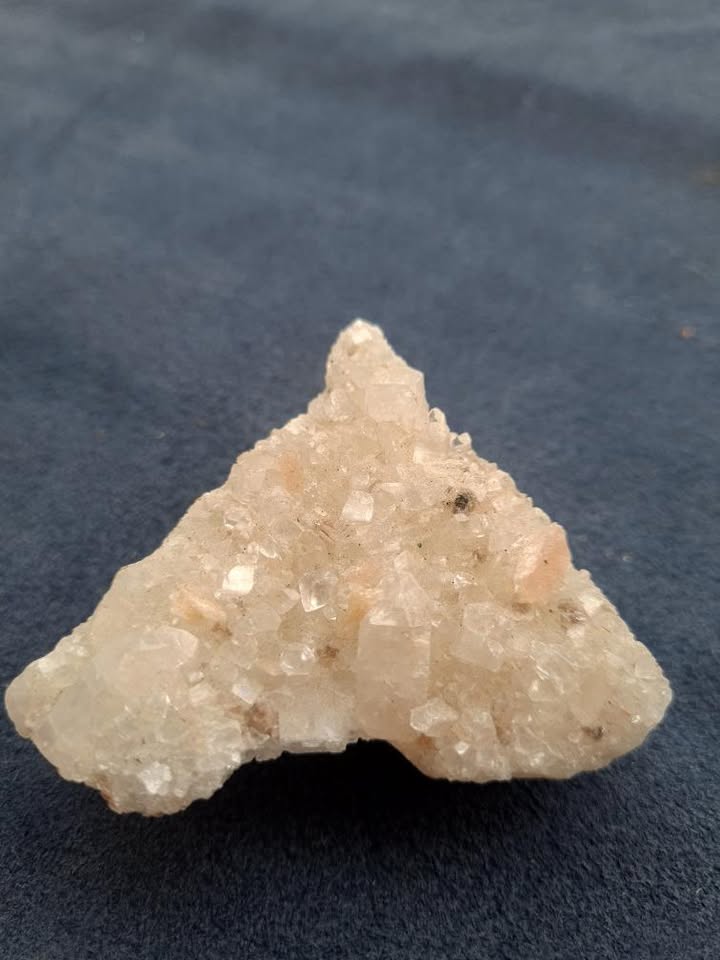 Apophyllite Stilbite Chalcedony